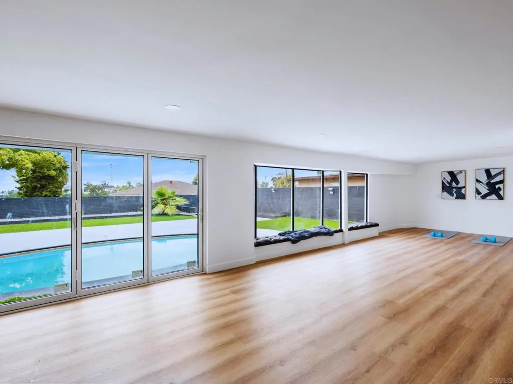 https://cdn.realtyfeed.com/cdn/127/306535987/fbb6d69a30a275e4dfceecaad4c95bd5.webp