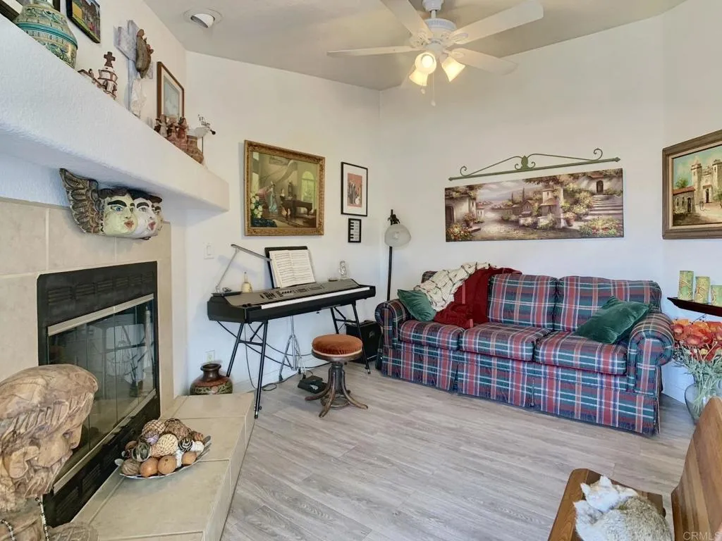 https://cdn.realtyfeed.com/cdn/127/306536057/03a86d1166402c4b05b66dbc577db820.webp