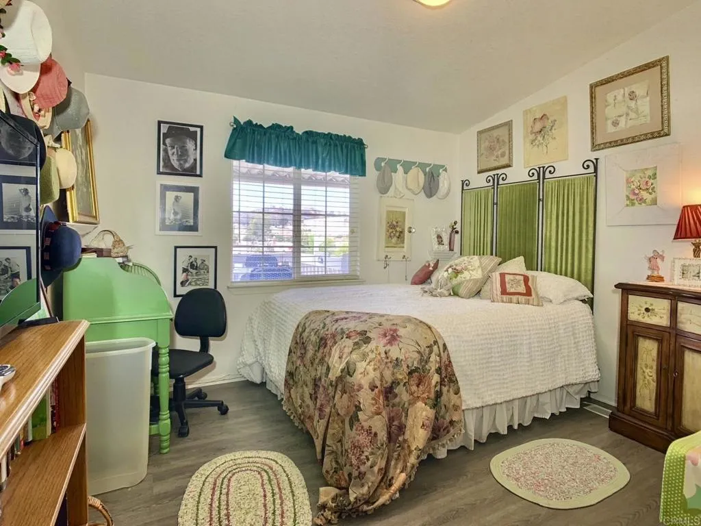 https://cdn.realtyfeed.com/cdn/127/306536057/6c912f584e0e44d880442f5356e03ebe.webp