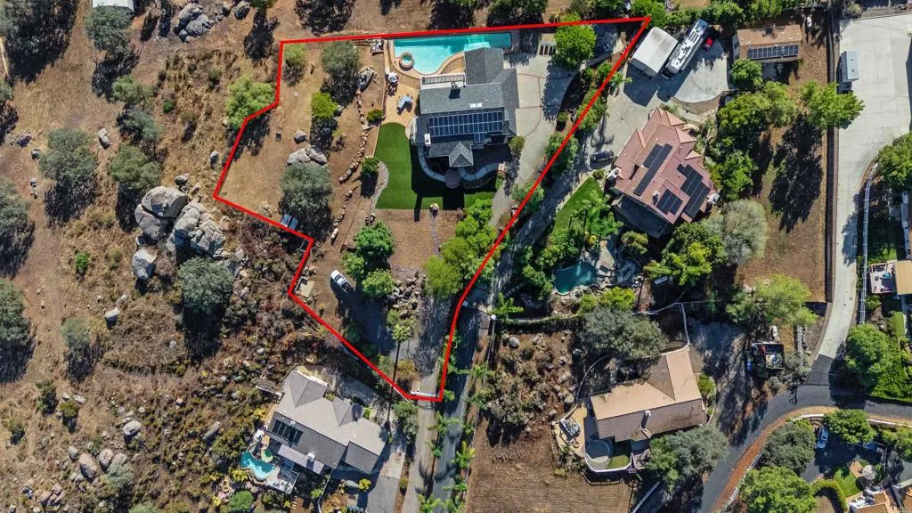 https://cdn.realtyfeed.com/cdn/127/306536066/5b8fe9669993faf97250fa72df173c52.webp
