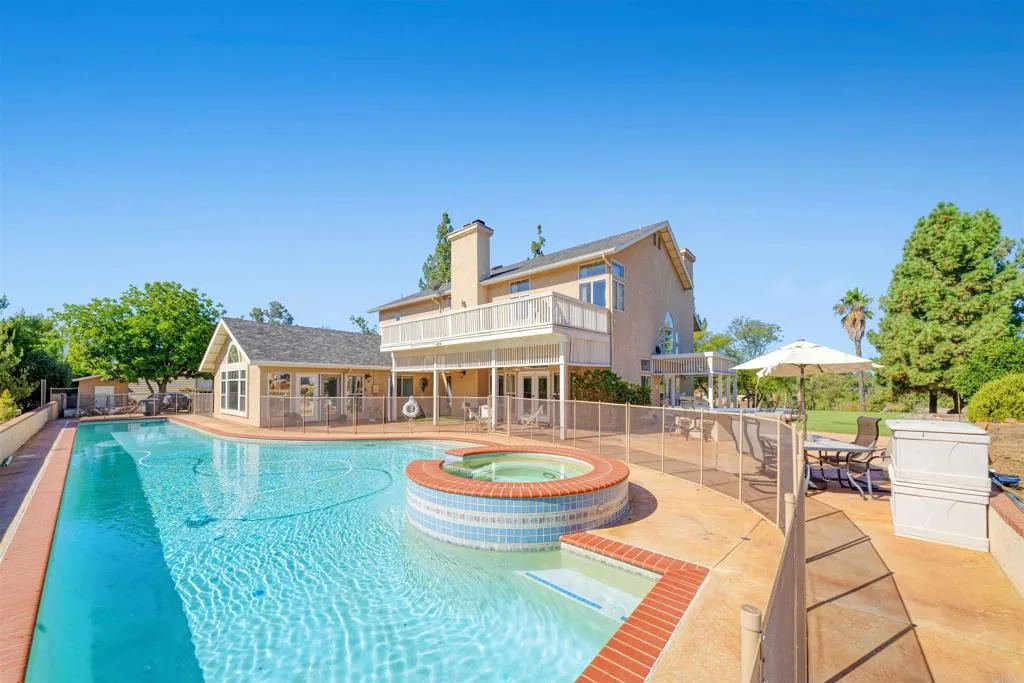 https://cdn.realtyfeed.com/cdn/127/306536066/981df0d1b8e98fad0bb93c34a1629054.webp