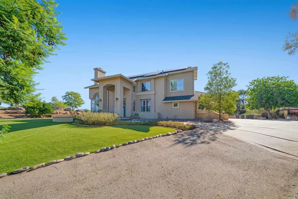https://cdn.realtyfeed.com/cdn/127/306536066/adecb1eacea7c94b7541baf2f7ad4ba5.webp