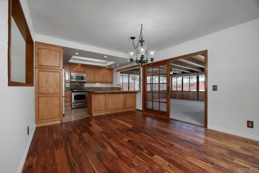 https://cdn.realtyfeed.com/cdn/127/306536071/17efb4d52d8cd206253f9d7daf1b9035.webp