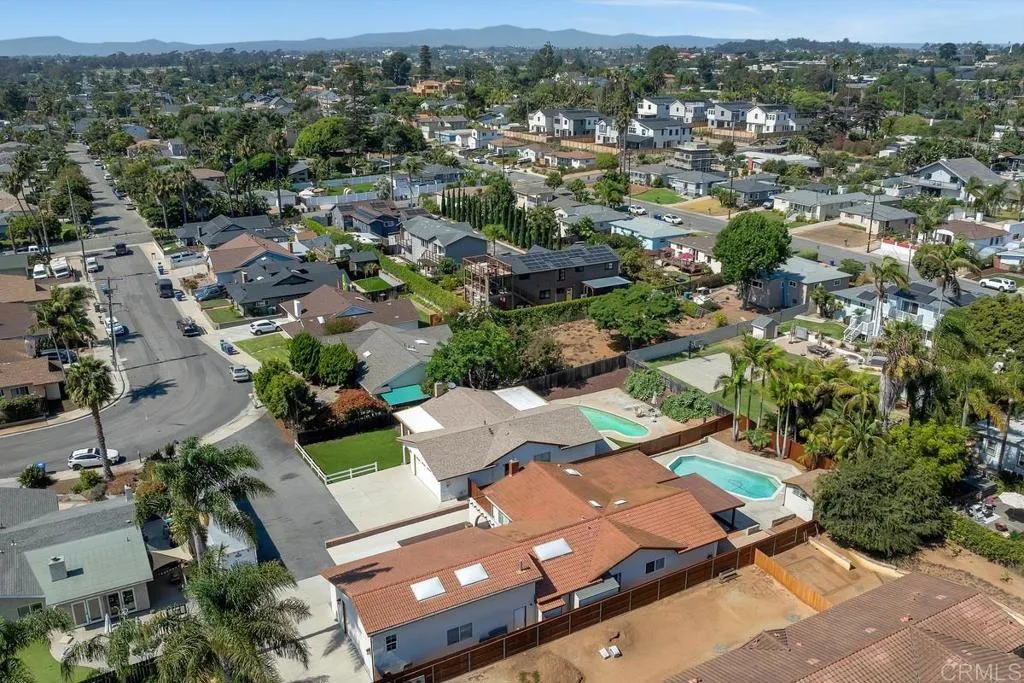 https://cdn.realtyfeed.com/cdn/127/306536071/9cae5a0ec4f87b8efcc8fe3e52cc88a0.webp