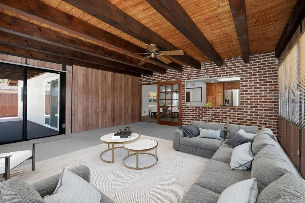 https://cdn.realtyfeed.com/cdn/127/306536071/ba4652ba9175affa6dc29d8ddb7af6c6.webp