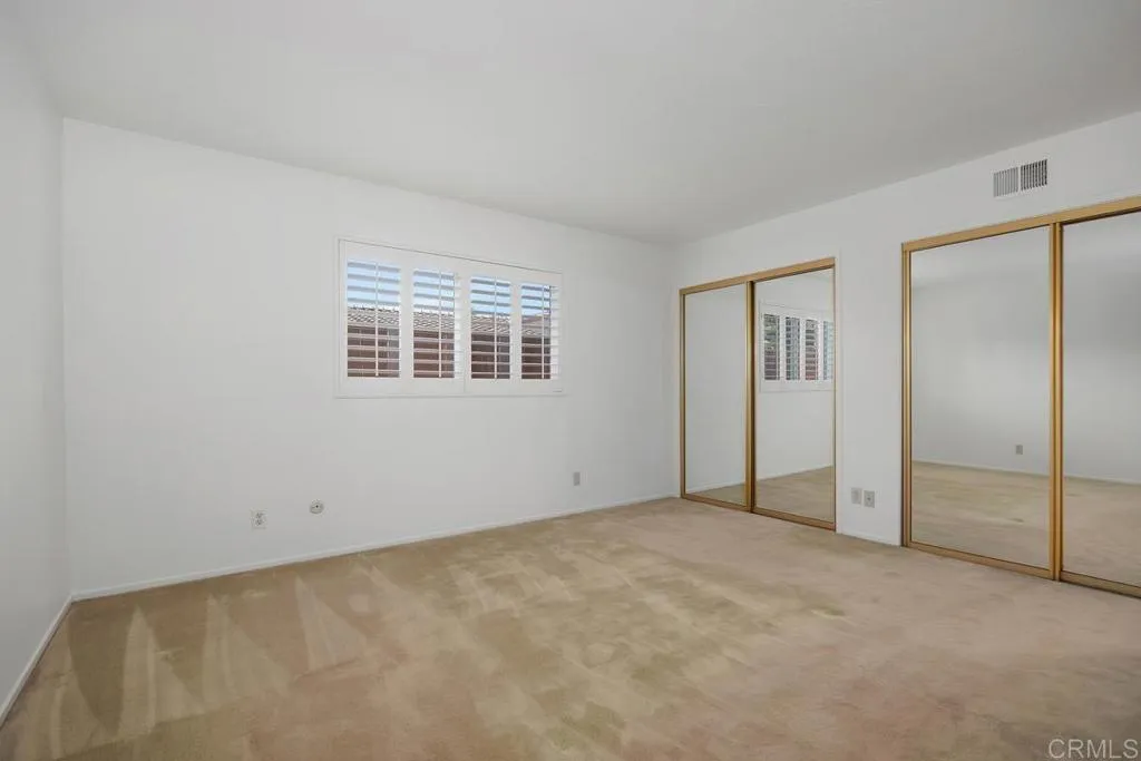 https://cdn.realtyfeed.com/cdn/127/306536071/c8ccc60a93fa726e1ae1cb3292edce78.webp