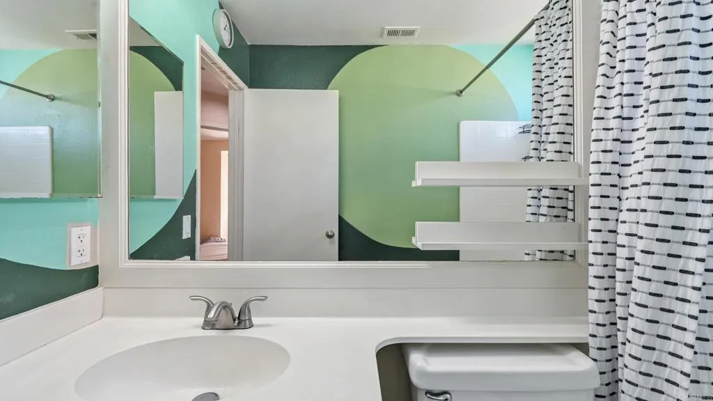 https://cdn.realtyfeed.com/cdn/127/306536074/05c320ea736854fdfb4fe50b1c50d931.webp