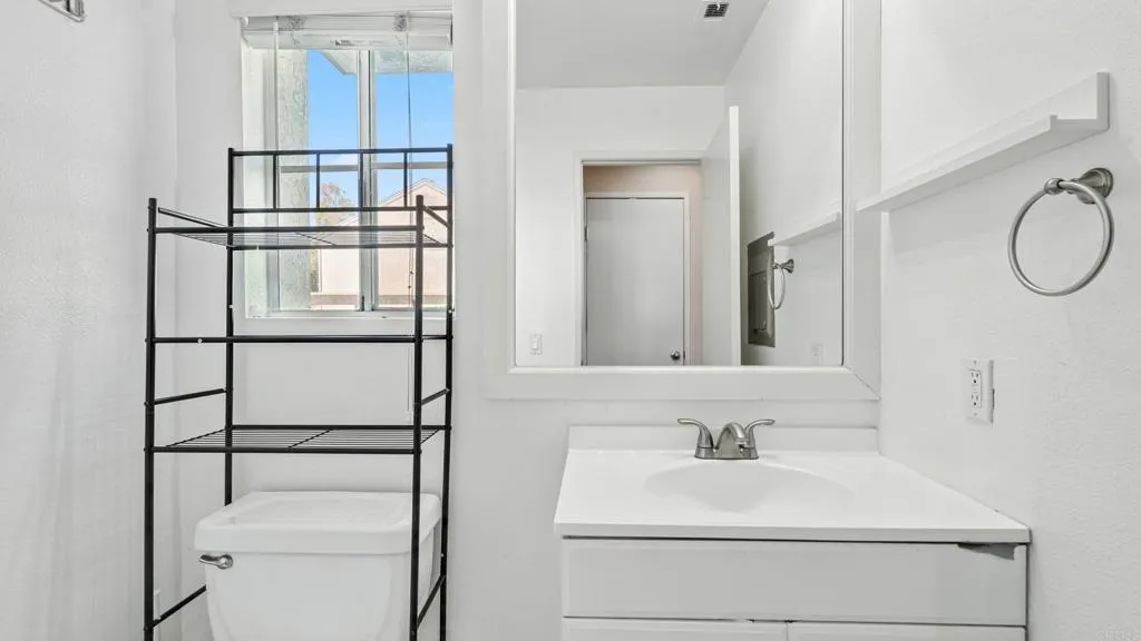 https://cdn.realtyfeed.com/cdn/127/306536074/4197177be399bce4fc07fed1af5d3d9c.webp