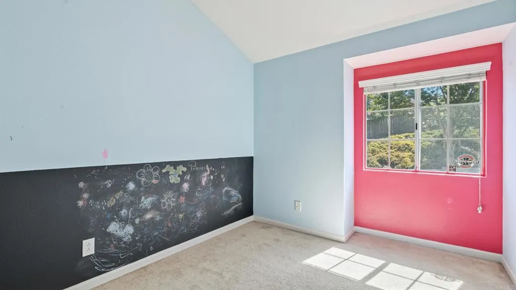 https://cdn.realtyfeed.com/cdn/127/306536074/c52dc13278c1e9d0ece68e6ec330c0f8.webp