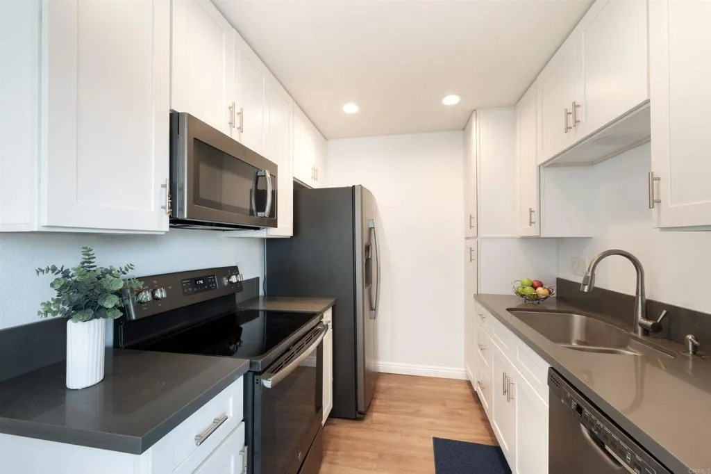 Photo #16: PTP2506791 Listing: Photo #16