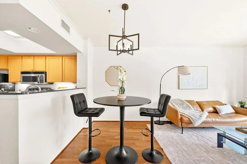 Photo #6: PTP2506794 Listing 