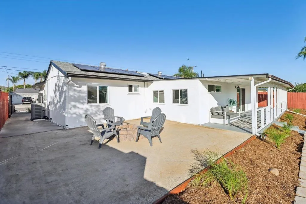 https://cdn.realtyfeed.com/cdn/127/306536184/d8c730cdd6db5ecca6fcc9fbbafce69b.webp