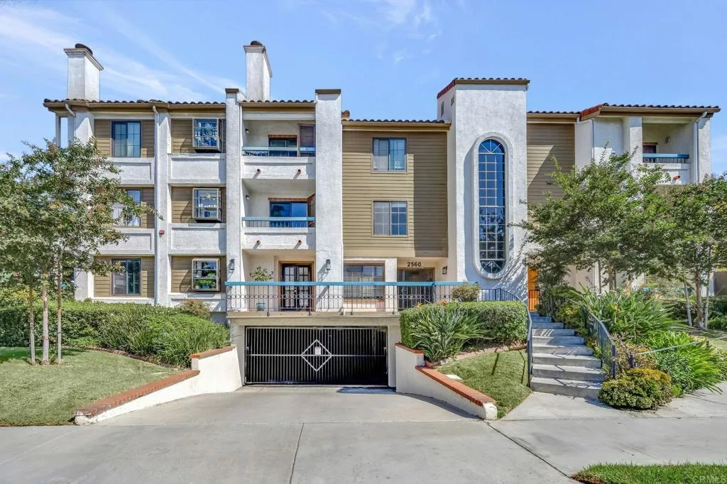 MLS: PTP2506797 Condo For Sale