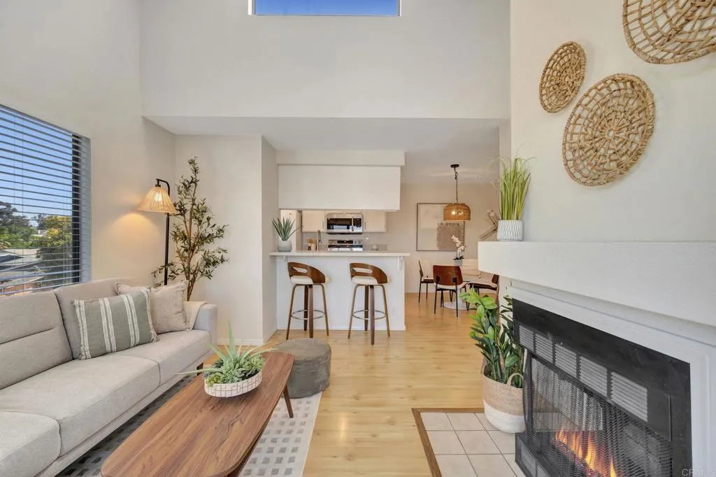 https://cdn.realtyfeed.com/cdn/127/306536185/eaa36d79e1985de48cd157ddf7f8c083.webp