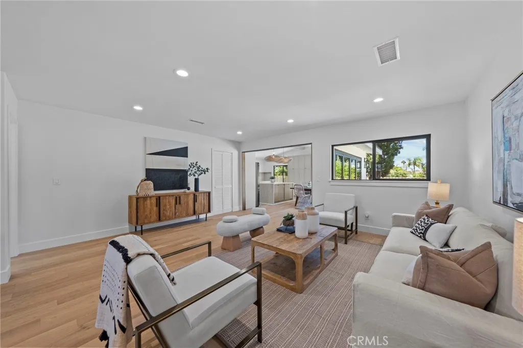 https://cdn.realtyfeed.com/cdn/127/306536186/7a0988c1a16241264cae2490ea829281.webp