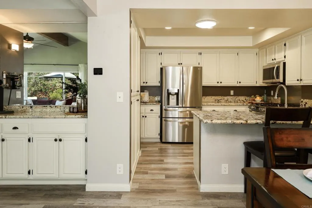 https://cdn.realtyfeed.com/cdn/127/306536213/0e8bd0f504e9a5f9bce9fdbb5064080a.webp