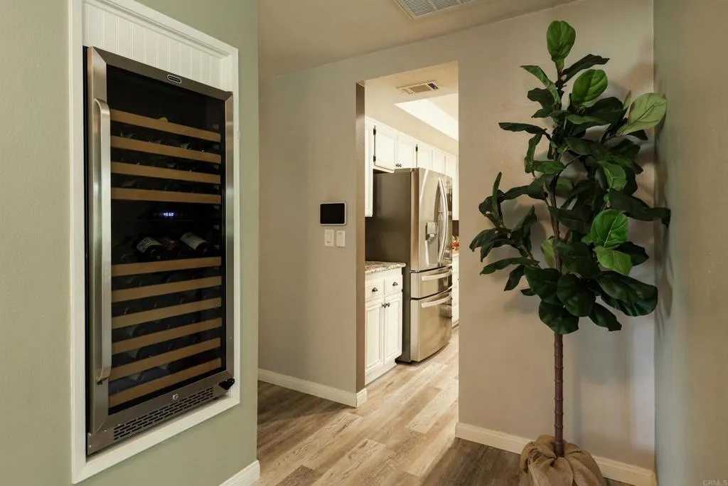 https://cdn.realtyfeed.com/cdn/127/306536213/e6b2205d70324b1bfaac0563b0ae16ce.webp