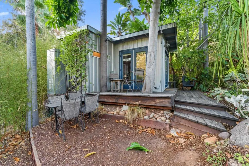 https://cdn.realtyfeed.com/cdn/127/306536223/0aa42688c8073281ae3f6a92e517c64a.webp