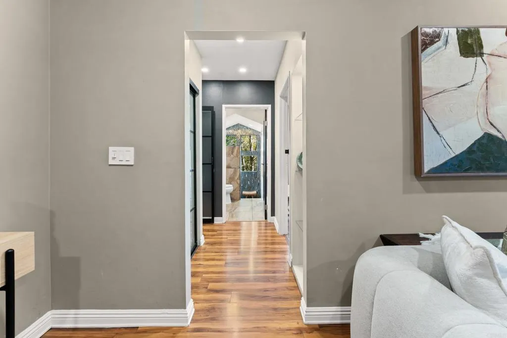 https://cdn.realtyfeed.com/cdn/127/306536223/64a6263c8edd7ec5e9b96a461041f1f2.webp