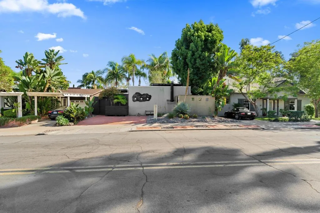 https://cdn.realtyfeed.com/cdn/127/306536223/c9b93b95543548a9babb6f4fdf50a8ff.webp