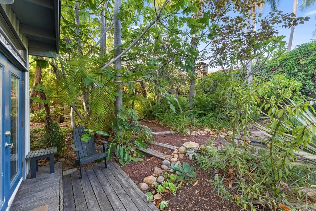 https://cdn.realtyfeed.com/cdn/127/306536223/fea74bfb8953ce9f694c03da06b4f50e.webp