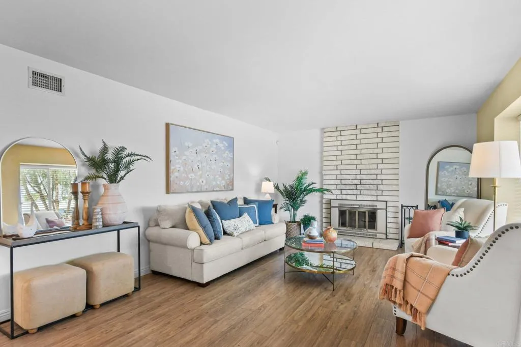 https://cdn.realtyfeed.com/cdn/127/306536226/0b6d817b6518bb3974d0b336d882653f.webp