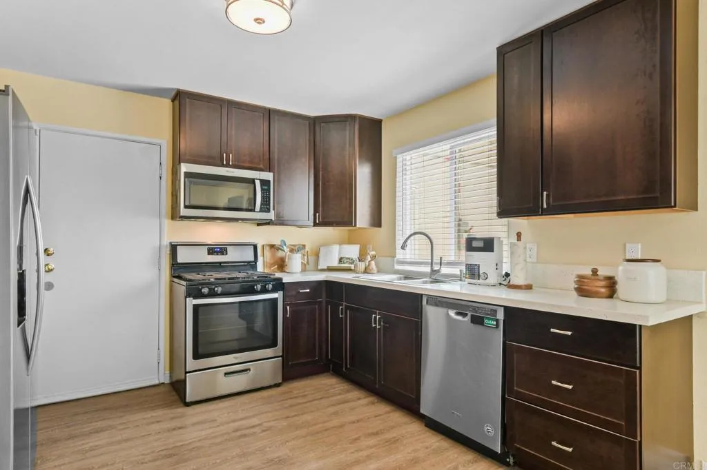 https://cdn.realtyfeed.com/cdn/127/306536226/462a458f6871c143e10c88101b6bdcd3.webp