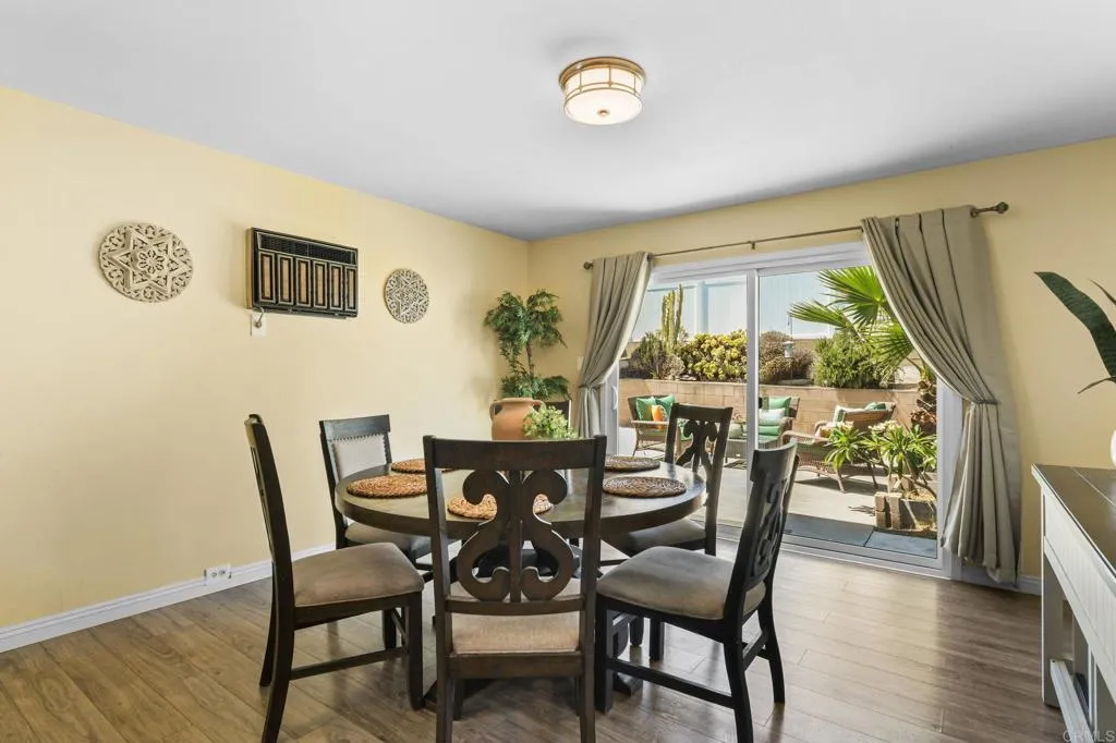 https://cdn.realtyfeed.com/cdn/127/306536226/7d41dfb4d04b3a734b03d0e7fe1090bf.webp