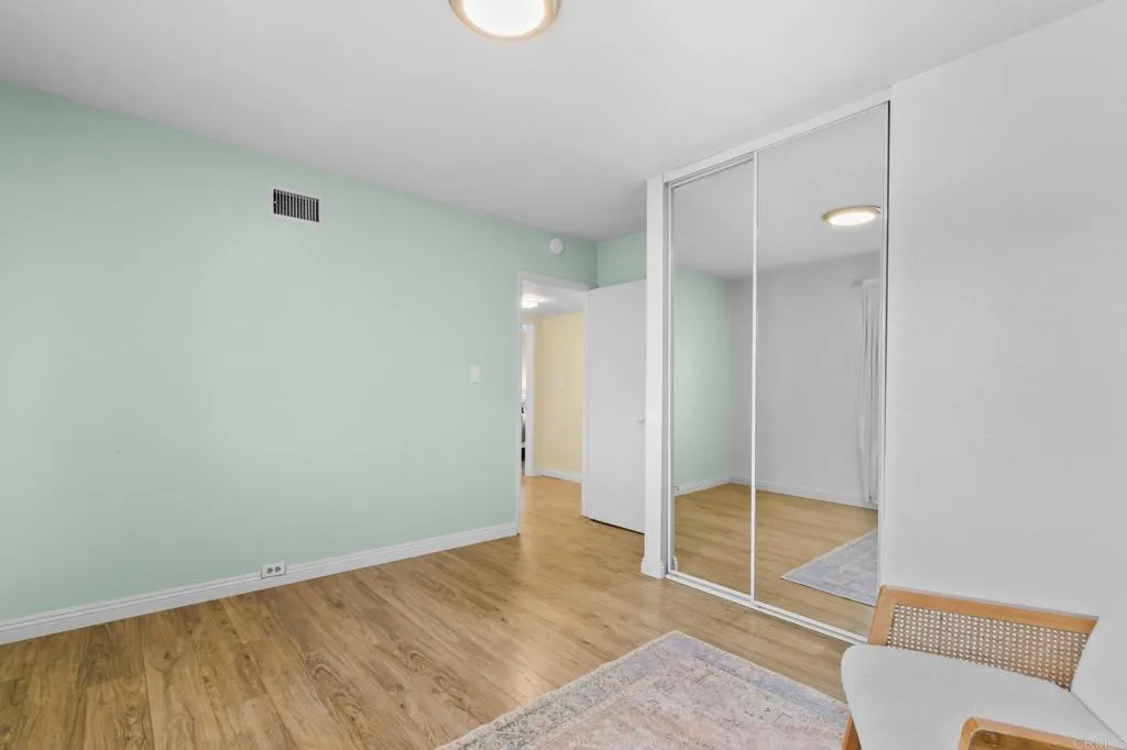 https://cdn.realtyfeed.com/cdn/127/306536226/8194eefd136edfde7a101d222e65d21d.webp