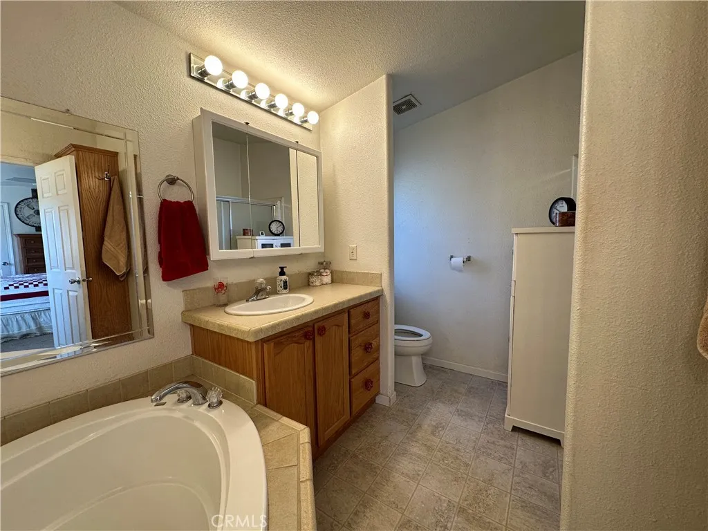 https://cdn.realtyfeed.com/cdn/127/306536256/1f8806600edd80211ff91c7146655f77.webp