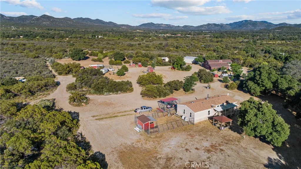 https://cdn.realtyfeed.com/cdn/127/306536256/cd86620e54daaa5a1a81fe2528392ddb.webp