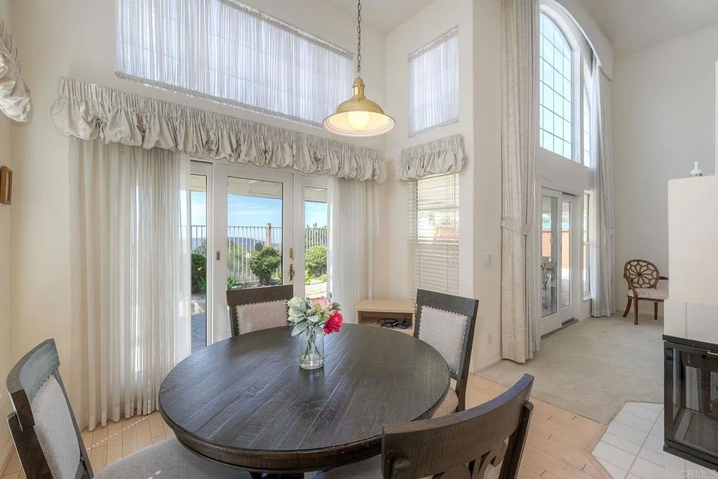 https://cdn.realtyfeed.com/cdn/127/306536289/7f3ba1c9ece55b093af4e723f1d88061.webp