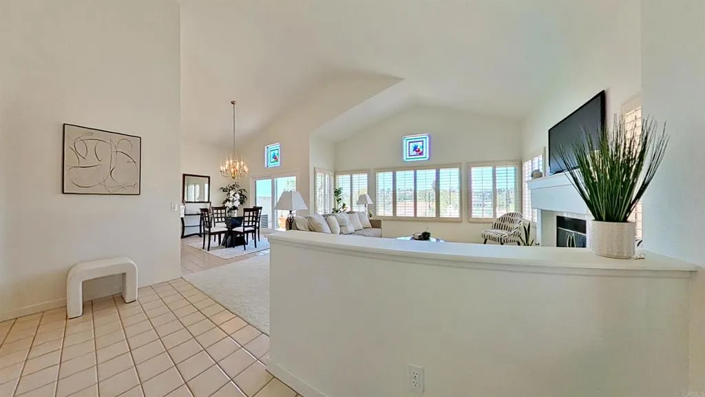 https://cdn.realtyfeed.com/cdn/127/306536303/4245d1696711759c40804120f18d2316.webp