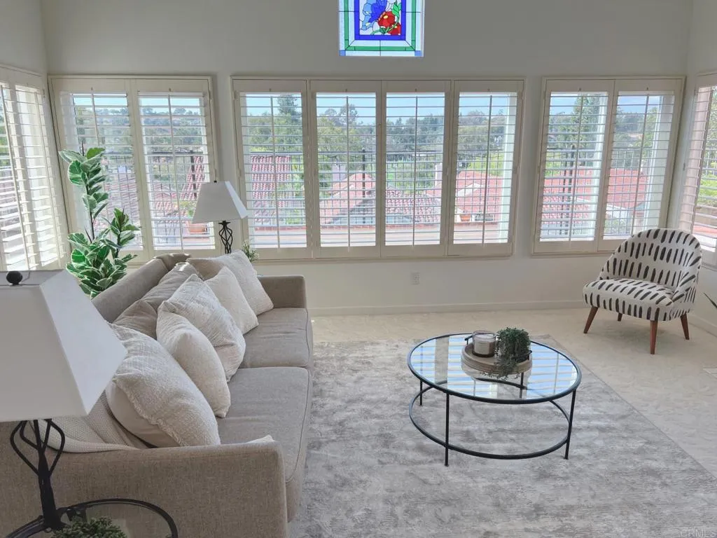 https://cdn.realtyfeed.com/cdn/127/306536303/8a19606e11f91e0d7d30d645a86fe3ee.webp