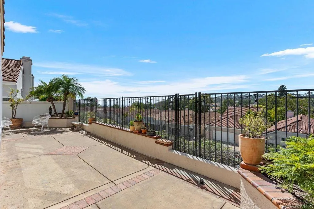 https://cdn.realtyfeed.com/cdn/127/306536303/92b4ba724c2c347c19e197225e924b0a.webp