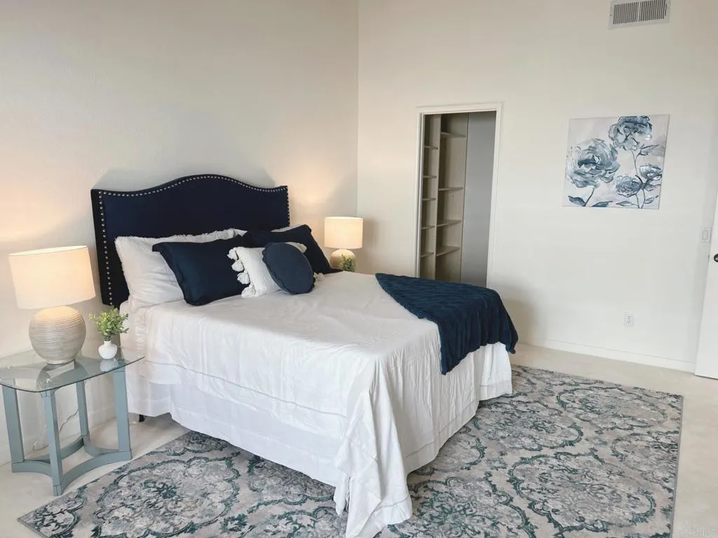 https://cdn.realtyfeed.com/cdn/127/306536303/b2ce3fde283bf933da24af024539fe8c.webp