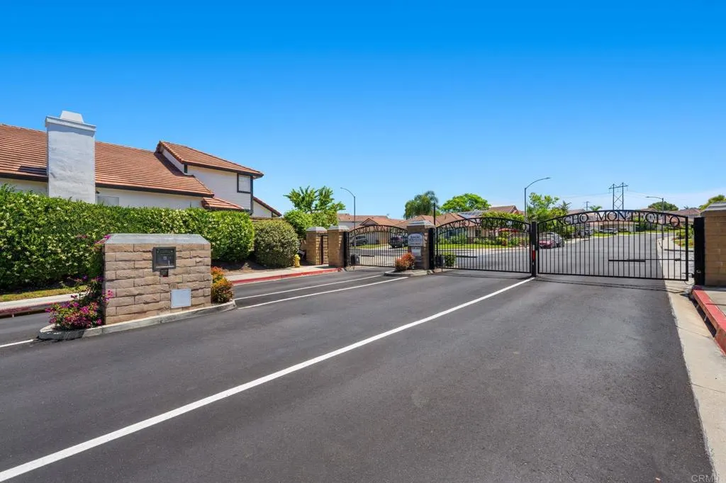 https://cdn.realtyfeed.com/cdn/127/306536304/1545b616c93f625989148e7424f6f596.webp