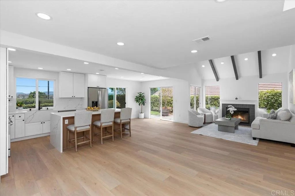 https://cdn.realtyfeed.com/cdn/127/306536304/44e22cb575cc555747cc12a5543ea8e1.webp
