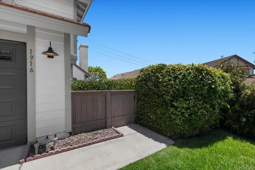 https://cdn.realtyfeed.com/cdn/127/306536304/4f1be59487cf94aeb26943e1985fd7fd.webp