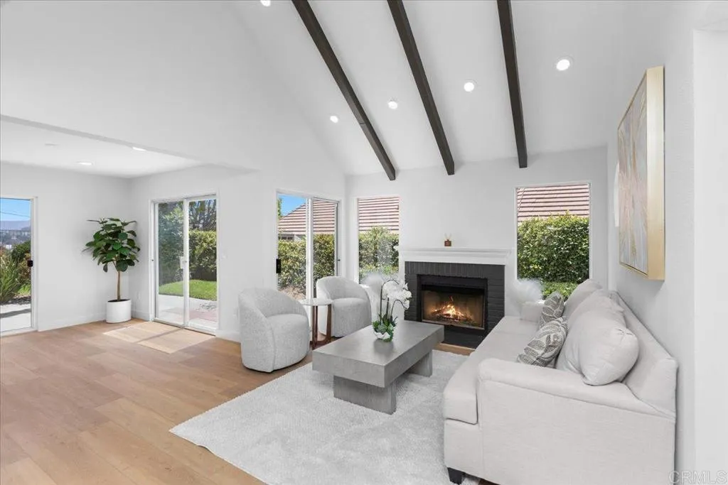 https://cdn.realtyfeed.com/cdn/127/306536304/908a140396e8de379ab3ffd8c213adb9.webp