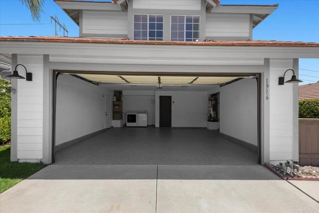 https://cdn.realtyfeed.com/cdn/127/306536304/b3ebf73011ee9f741db2f3cf085f7e9a.webp