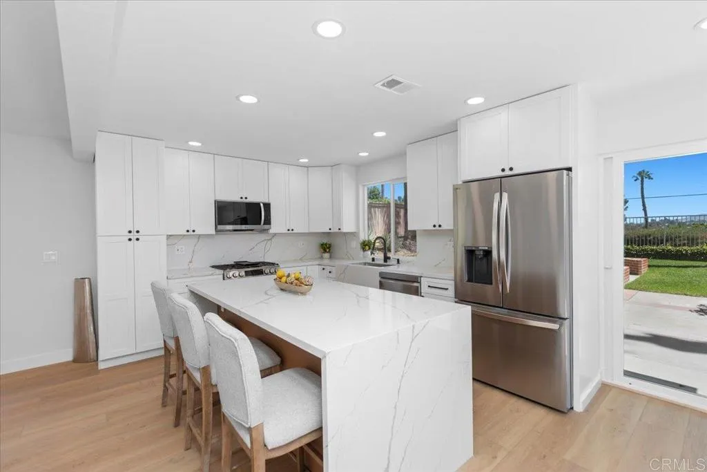 https://cdn.realtyfeed.com/cdn/127/306536304/b9688c7e94184665b78c61a1e03b9fda.webp