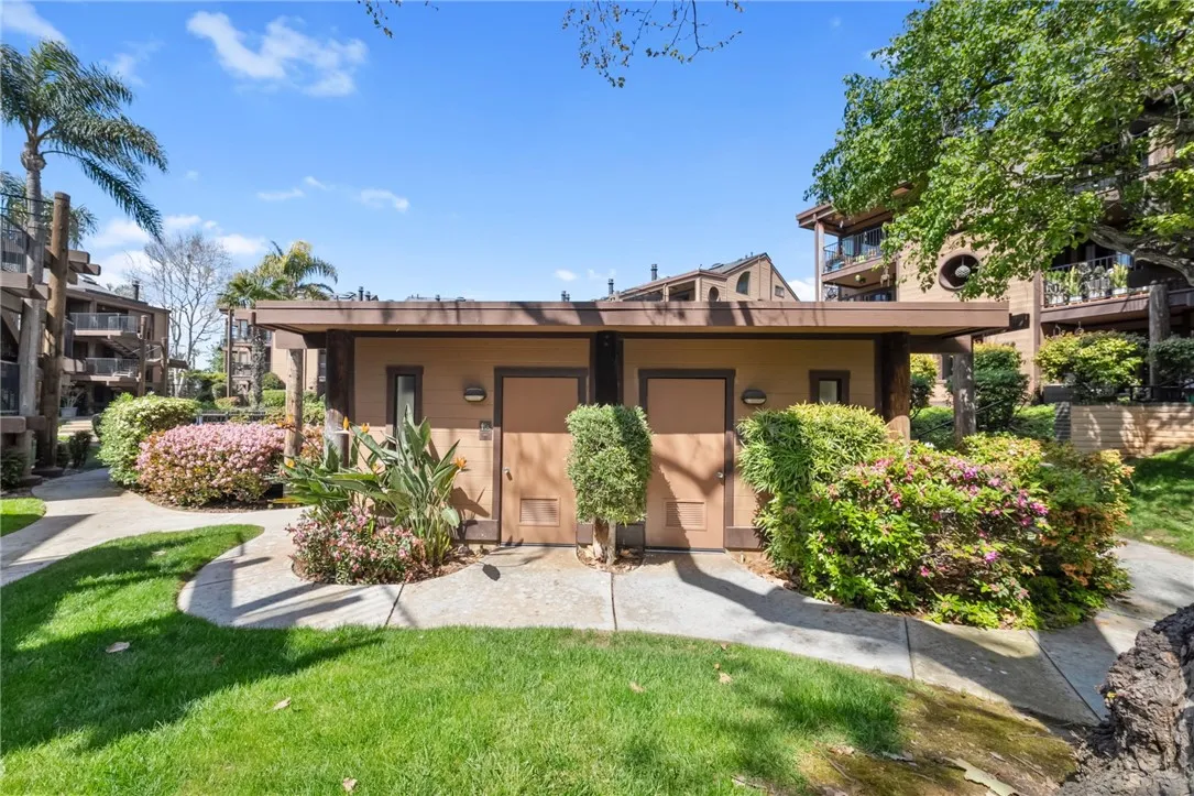 Photo #27: SW25198101 Listing: Photo #27