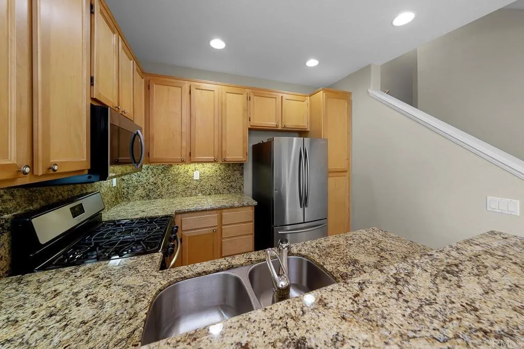 https://cdn.realtyfeed.com/cdn/127/306536354/e963f59db237e3d95c408a0f87170215.webp