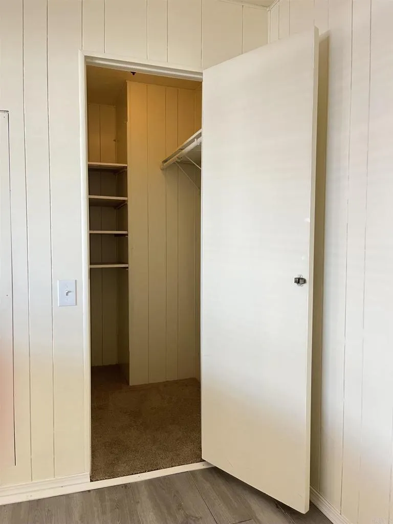 https://cdn.realtyfeed.com/cdn/127/306536386/1be5e5c06ed0f36912f1d6380b24a644.webp