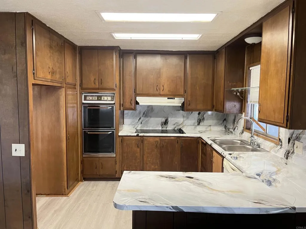 https://cdn.realtyfeed.com/cdn/127/306536386/bad50fff6f286c4ad28df8cb63b68f77.webp
