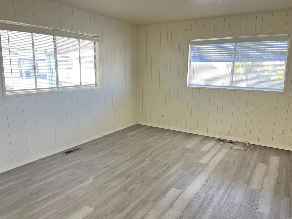 https://cdn.realtyfeed.com/cdn/127/306536386/fe85cbcd9e35ee14a575236d35e667db.webp