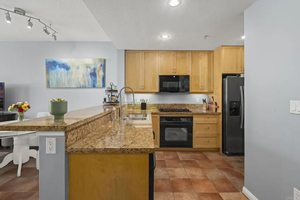 Photo #8: PTP2506806 Listing: Photo #8