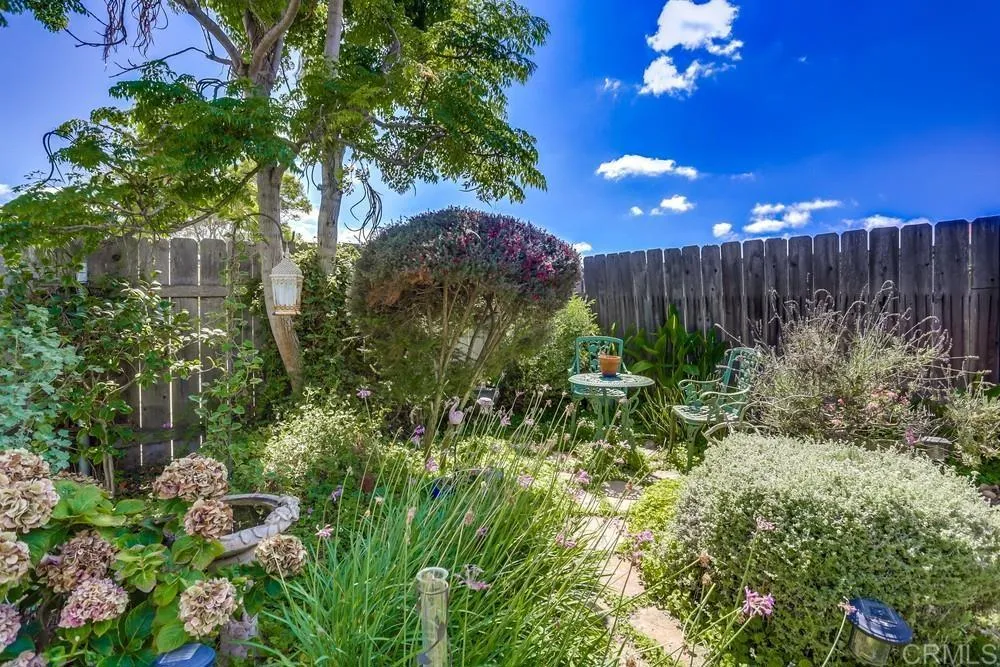 https://cdn.realtyfeed.com/cdn/127/306536394/eaee8a9d6b13e8e75914dc0b82b75cf7.webp