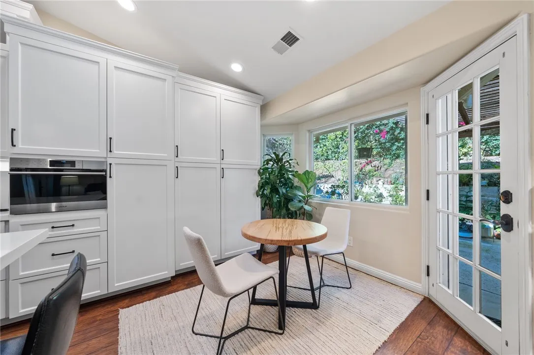 https://cdn.realtyfeed.com/cdn/127/306536404/c5f89e78462b5c09b84c7444ae533a04.webp